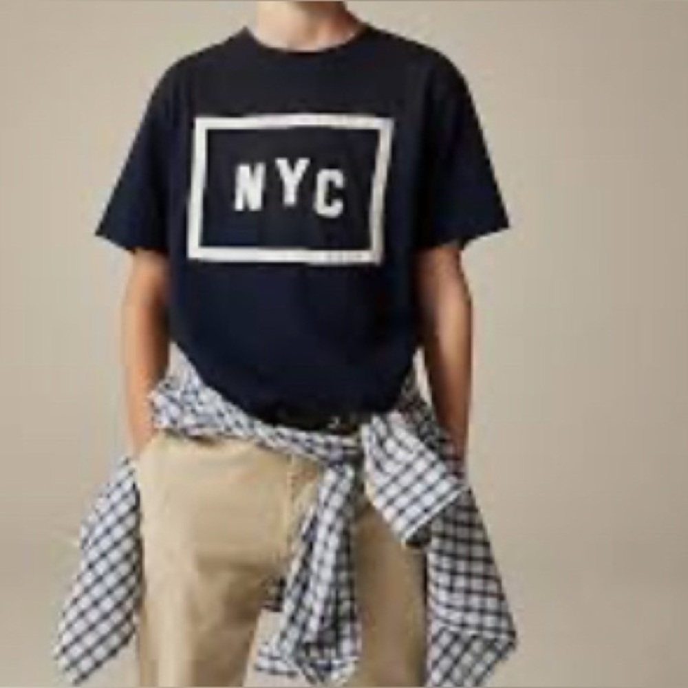 J Crew Crewcuts Kids' NYC appliqué graphic T-shirt navy Size M (8-9) NWT FLAW